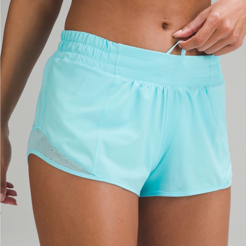 low rise hotty hot 2.5 size 6 perfect condition icing blue often sold out